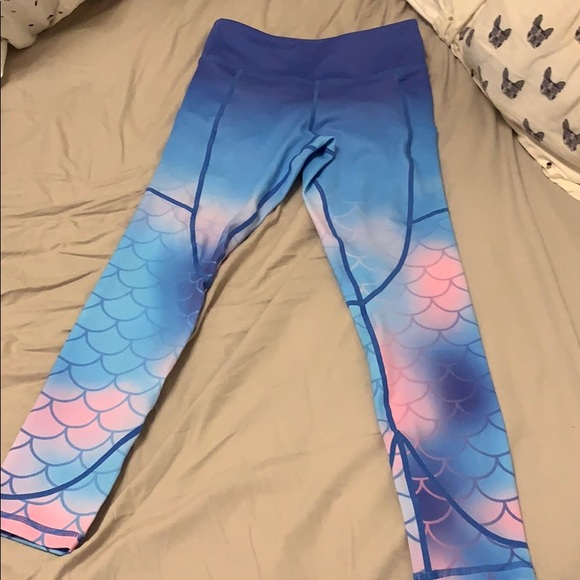 COPY - Curves and Combat Boots mermaid 7/8 leggin… - Picture 4 of 5